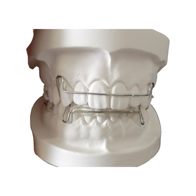 Gli apparecchi funzionali alveolari ortopedici stanno durevoli, bei e bene