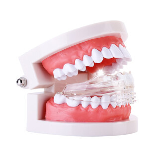 Apparecchi ortodontici invisibili Materiali dentali Estetica conveniente