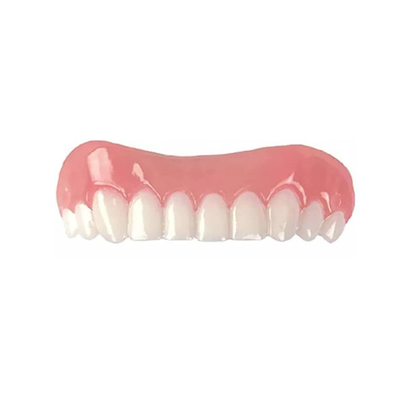 Aspetto realistico di superficie regolare della corona dentaria stabile della porcellana di colore