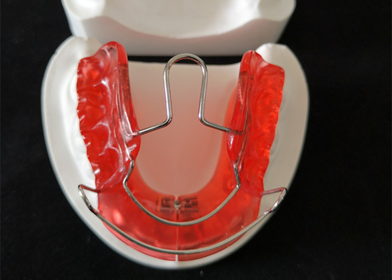 L'ortodonzia su ordinazione del posizionatore del dente dell'OEM semplice installa facile mantiene
